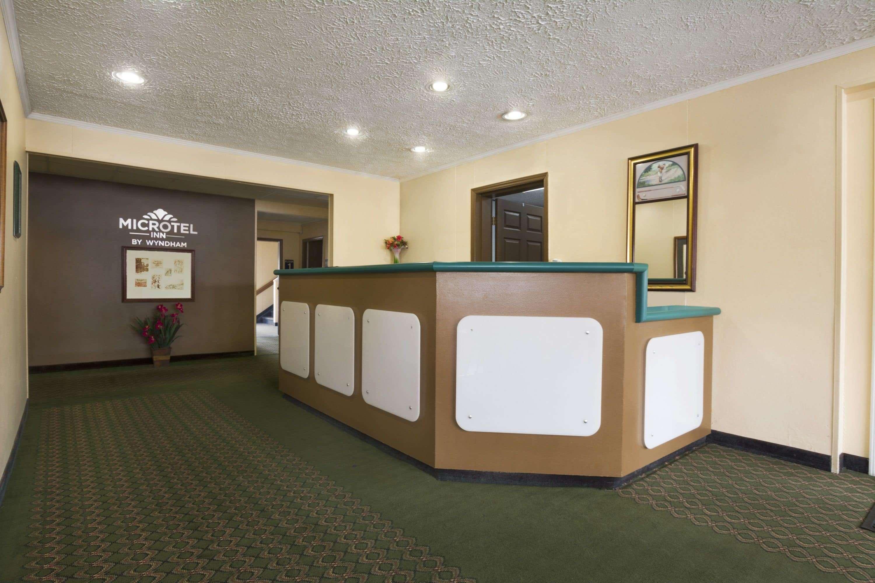 Microtel Inn & Suites By Wyndham Columbia Fort Jackson N Ngoại thất bức ảnh